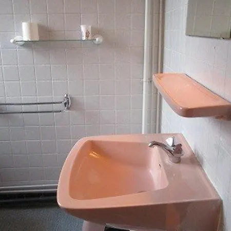 2 Pieces, Proche Thermes Et Pistes, Wifi Inclus - Fr-1-234-118 Apartmán *