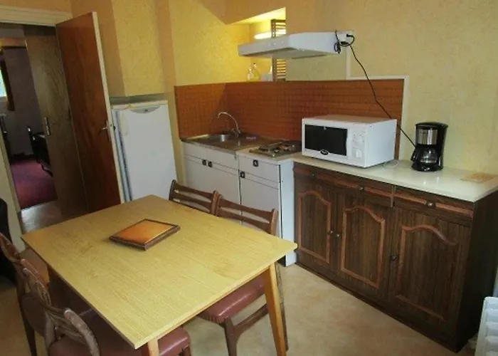 Apartment Cauterets: 2 Ch, 8 Pers, Wifi&parking - Fr-1-234-89 Cauterets