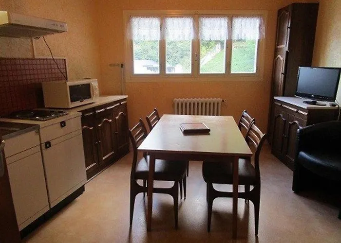 Apartment Cauterets: 2 Ch, 8 Pers, Wifi&parking - Fr-1-234-89 *